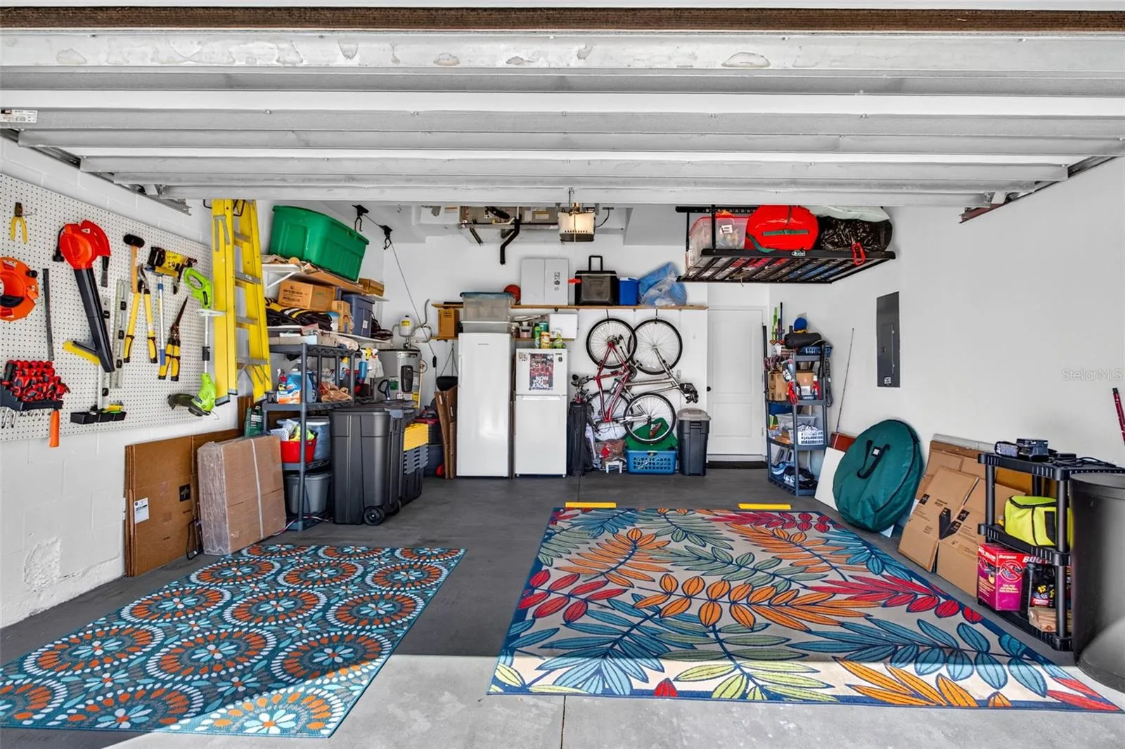 The garage was so well done we even captured it!