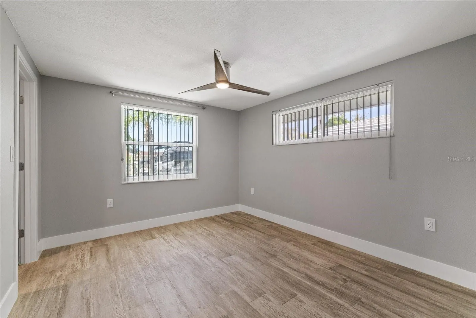 3rd bedroom with walk in closet