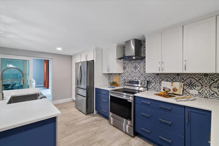 2025 stainless appliances in kitchen
