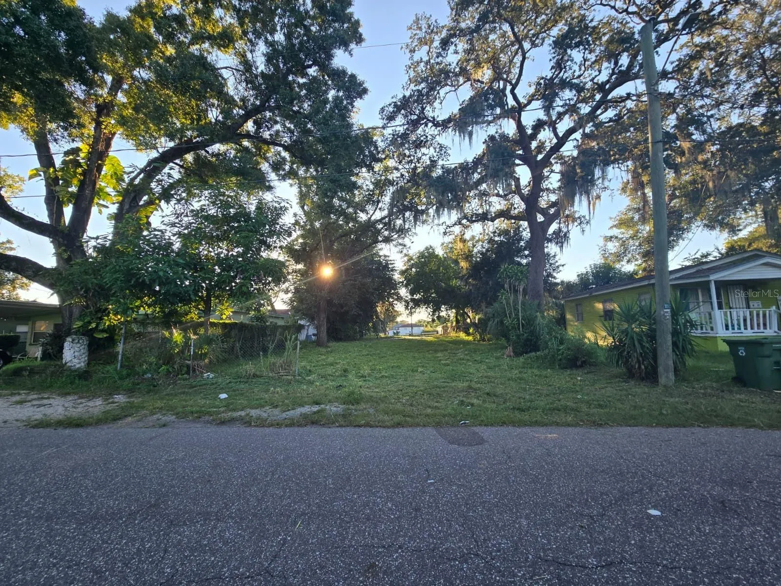 View of the property from Thonotosassa Av
