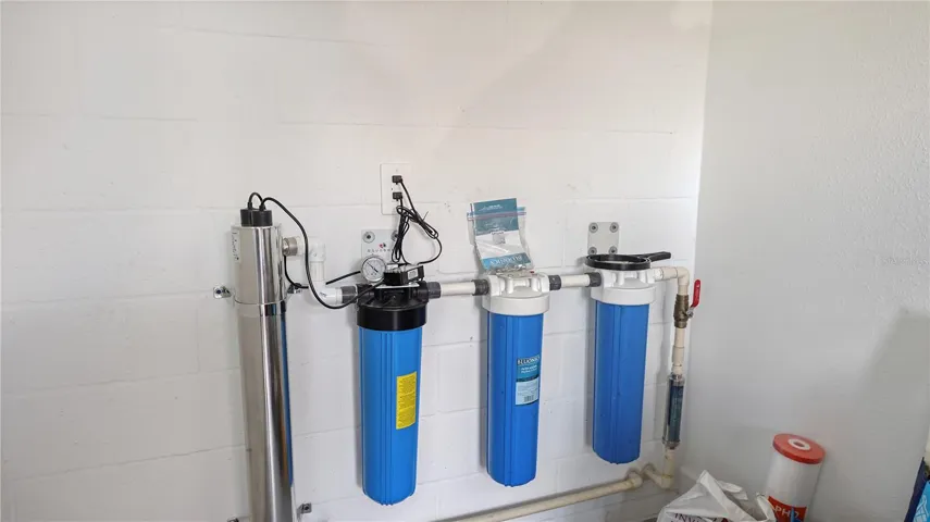 Water Filtration System with 4 filters