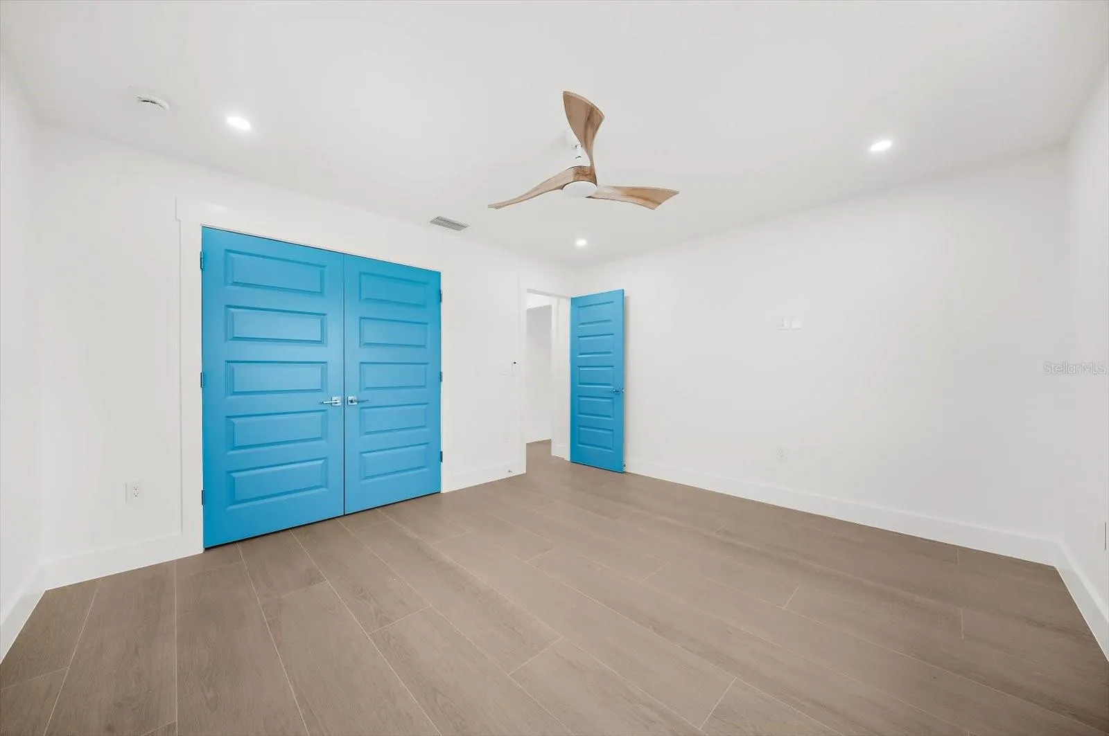 10304 Kingfisher Rd W - Guest Bedroom