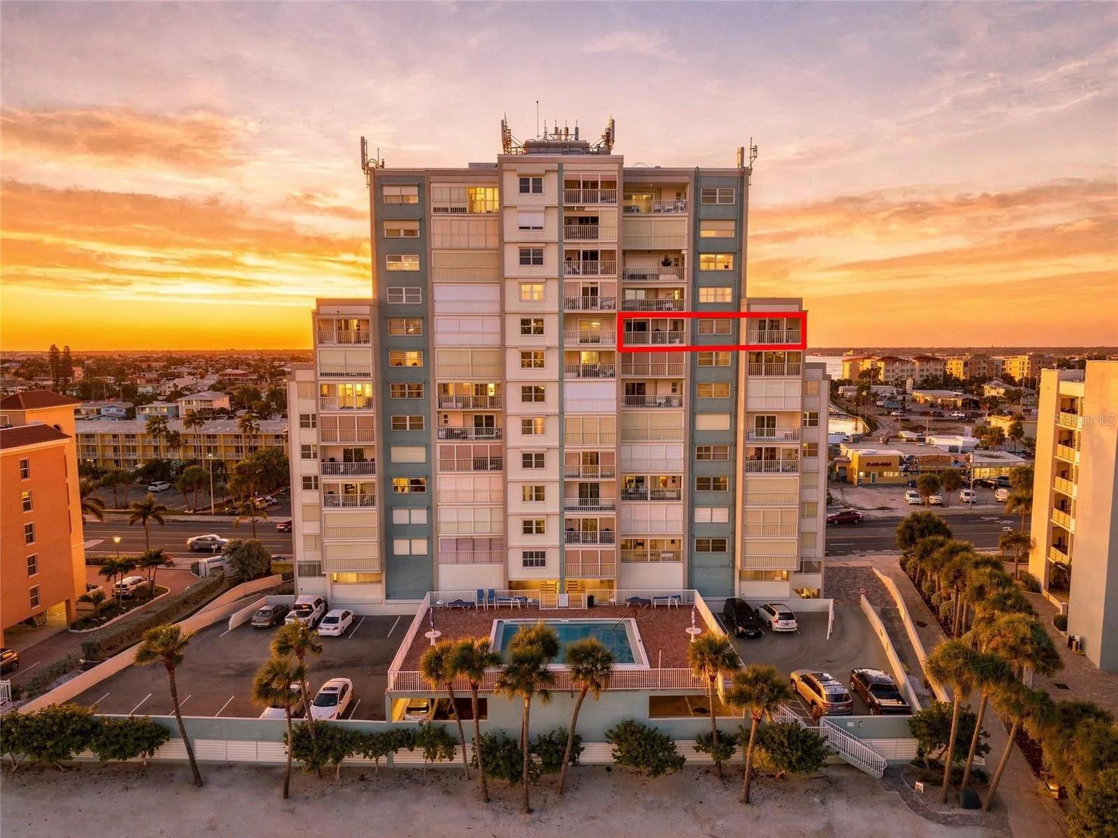 Tenth story views. No neighbor above your bedroom for total peace and relaxation.