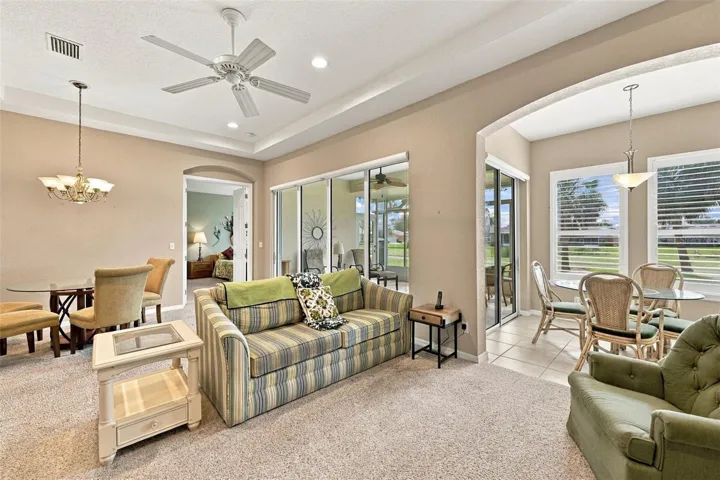 Living Room/Flex Room