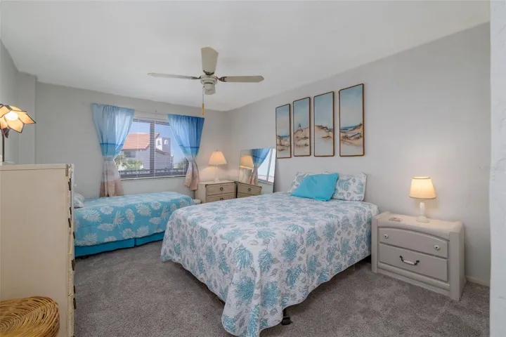 Large 2nd bedroom