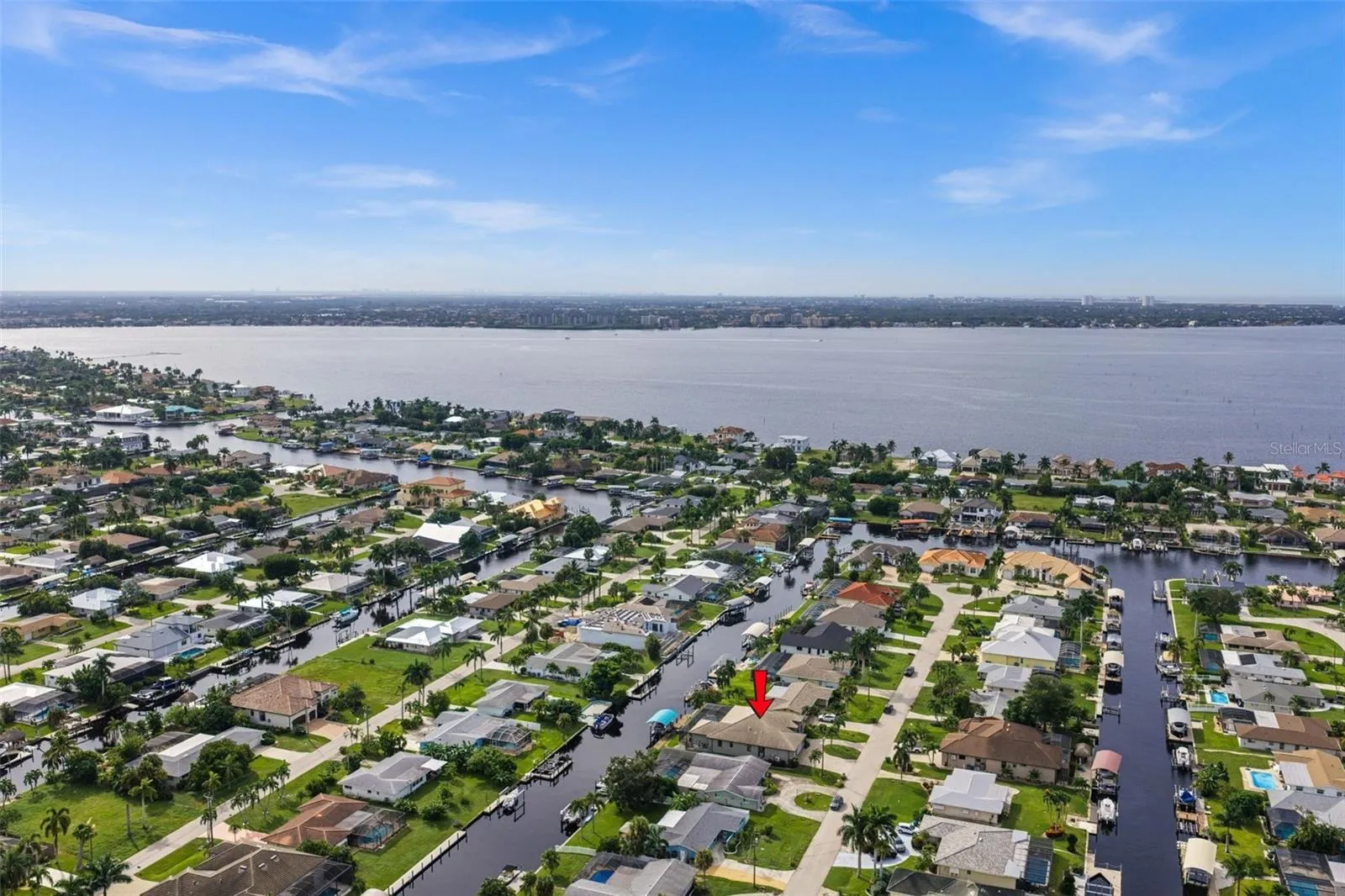 Very close to the Caloosahatchee River