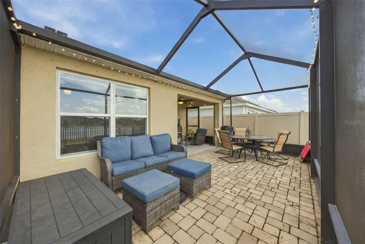 lanai side view