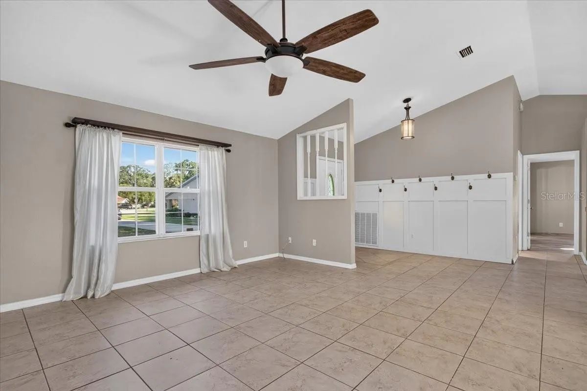 Family room toward front door