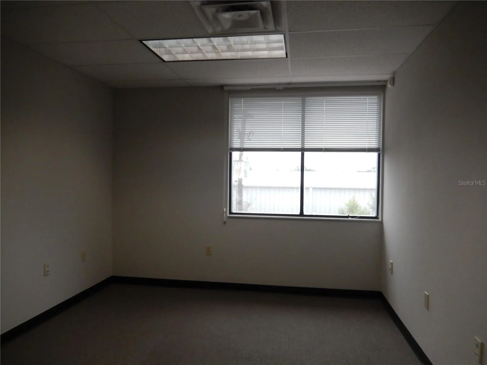 Office w/ window