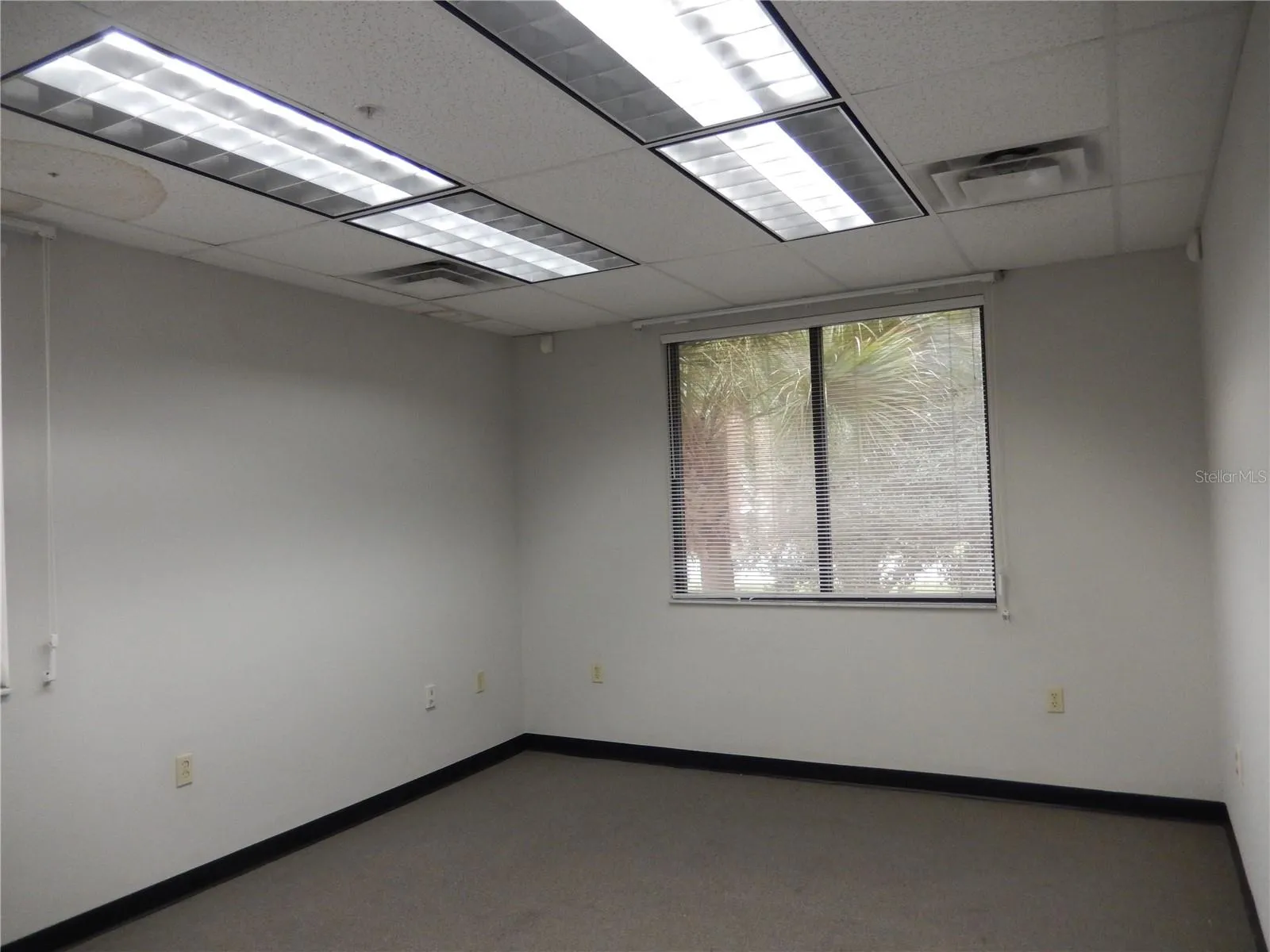 Office w/ window