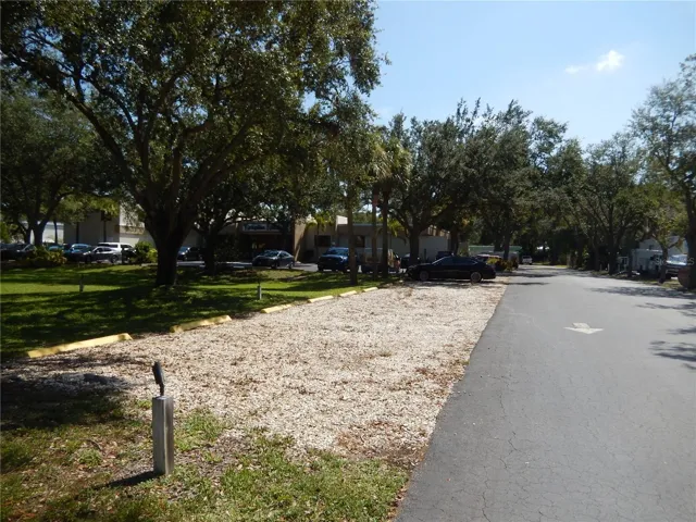 Entrance driveway to property