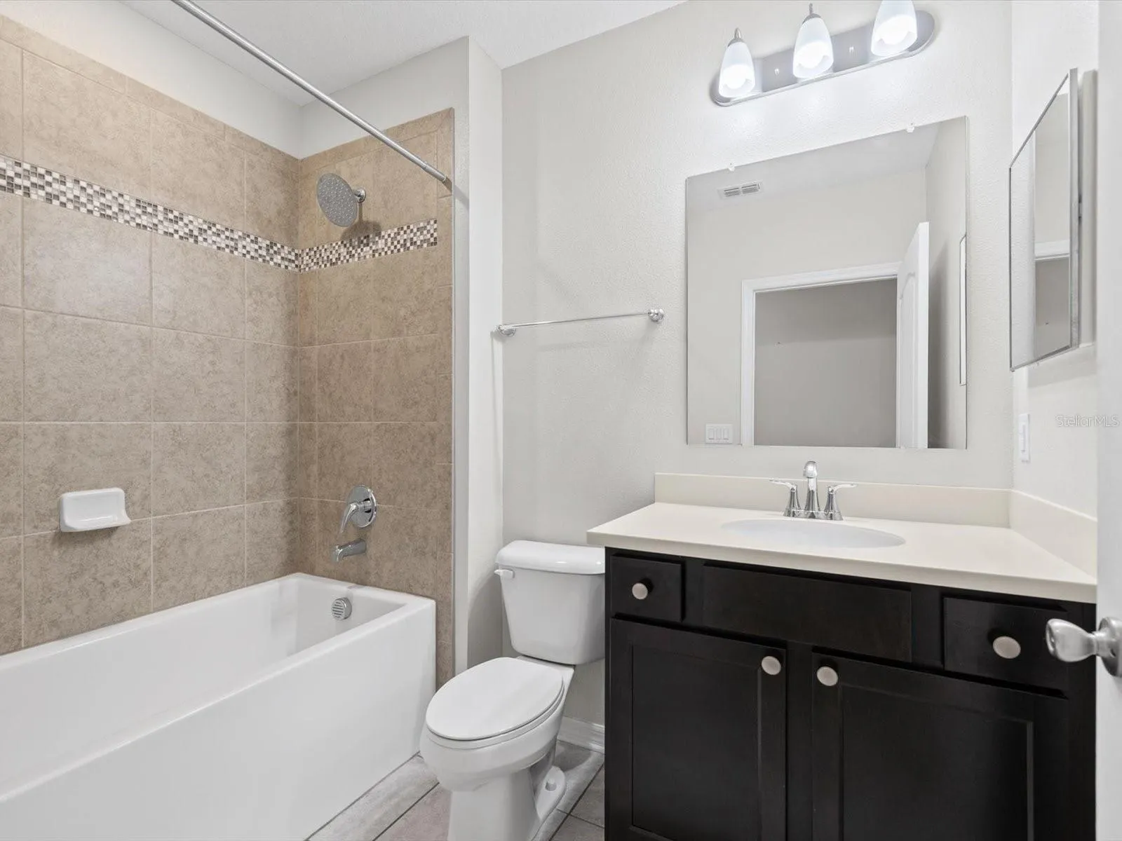 back right hallway bathroom