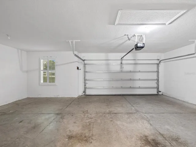 oversized 3 car garage