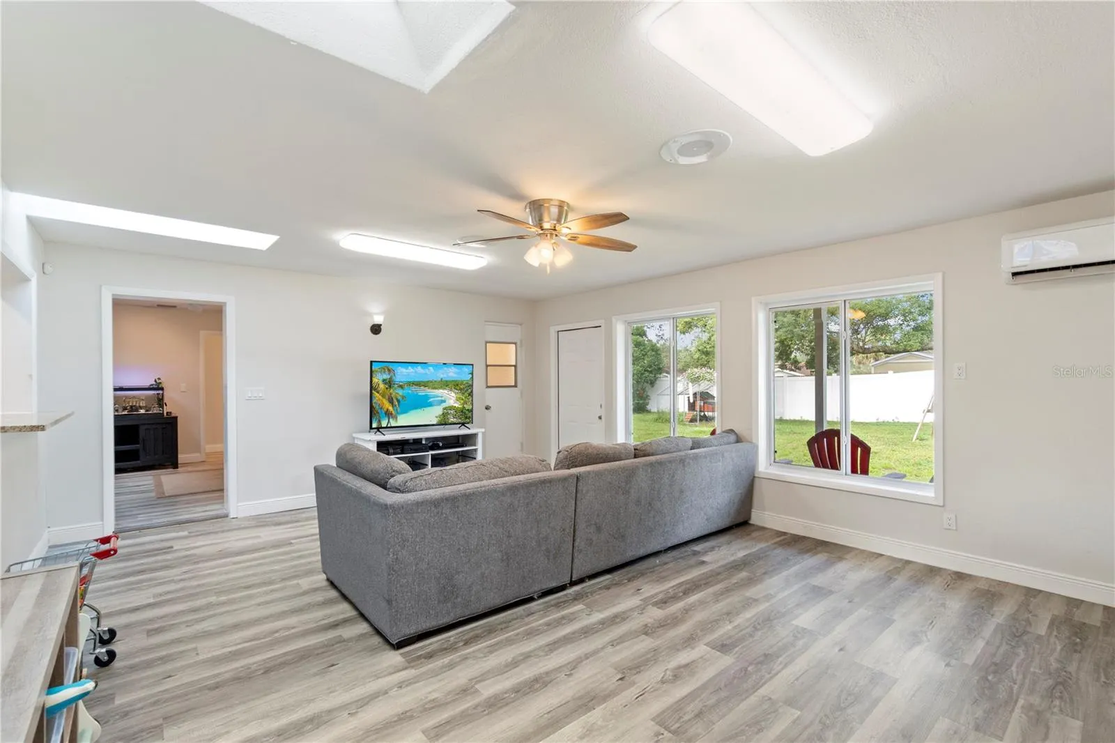 Living/Flex Room