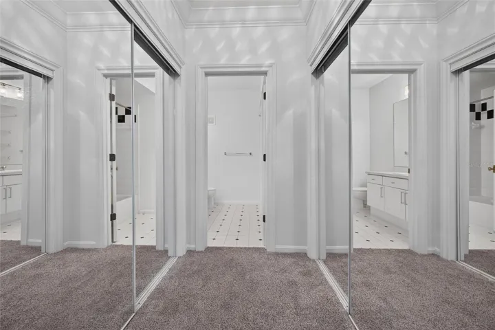 Primary Bedroom / Closets
