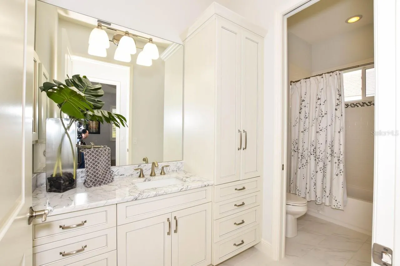 Bathroom #2