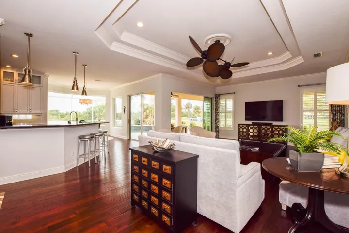 Living Room/Kitchen