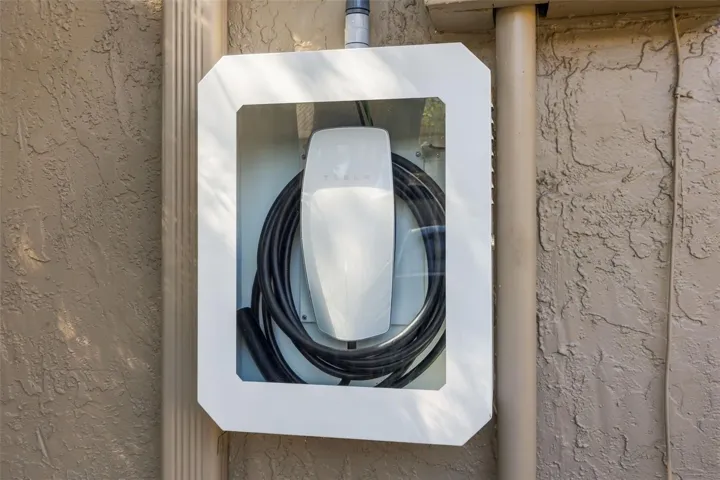 Tesla Charger