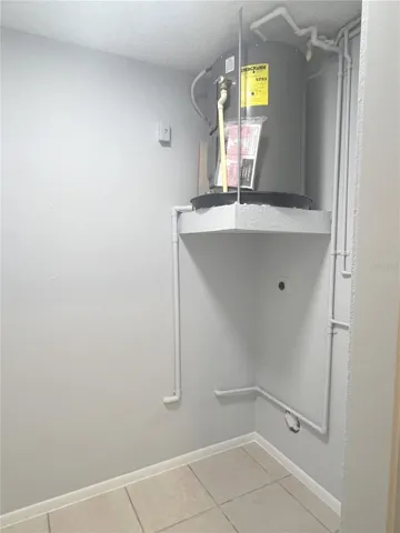 Utility room/closet