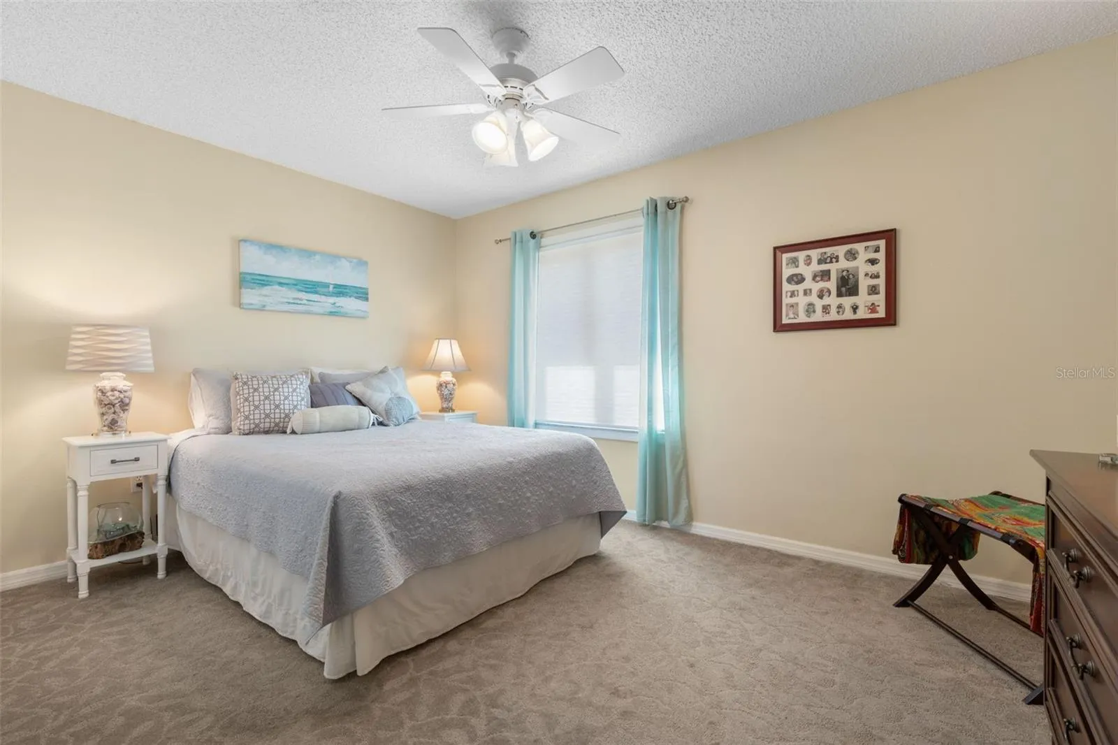 When family and friends come to visit, give them a special place to call their own. Whether staying for a weekend or a longer getaway, they'll feel right at home and may never want to leave!