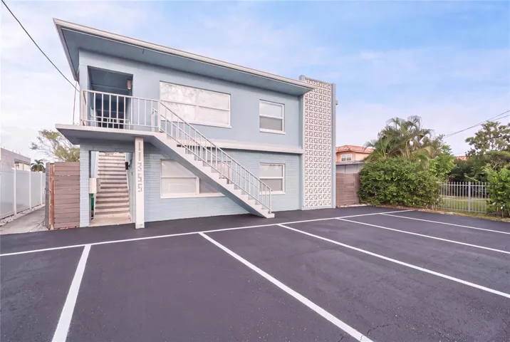 11355 3rd, Treasure Island