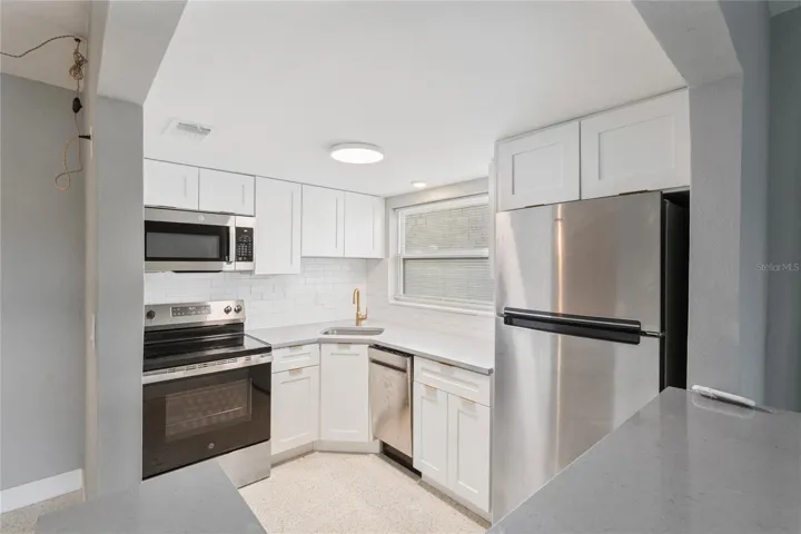 Bright, updated Kitchen