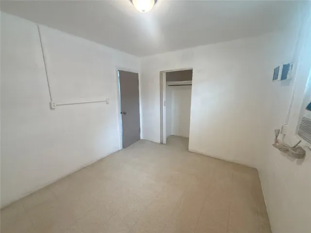 Unit B Vacant