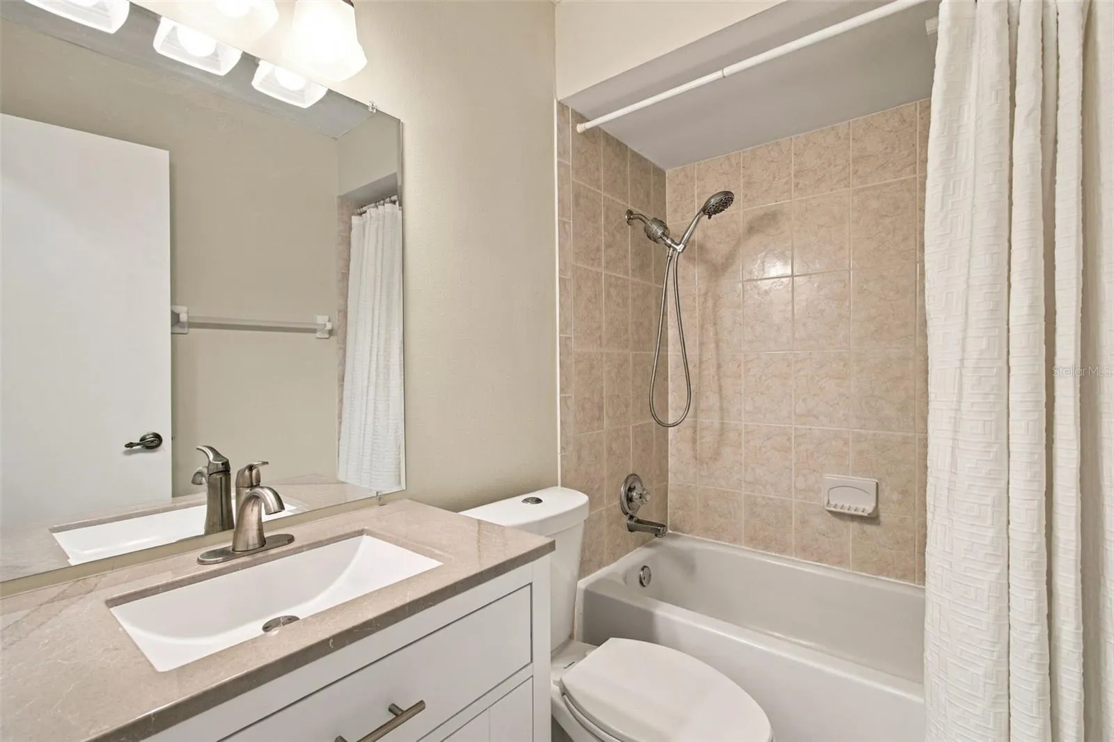 2nd bathroom