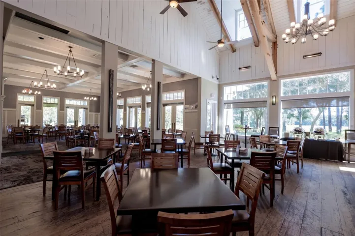 Community Restaurant &amp; Bar