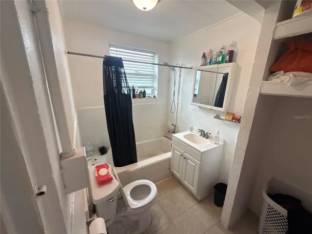 Unit B - Lease ends 3/2027