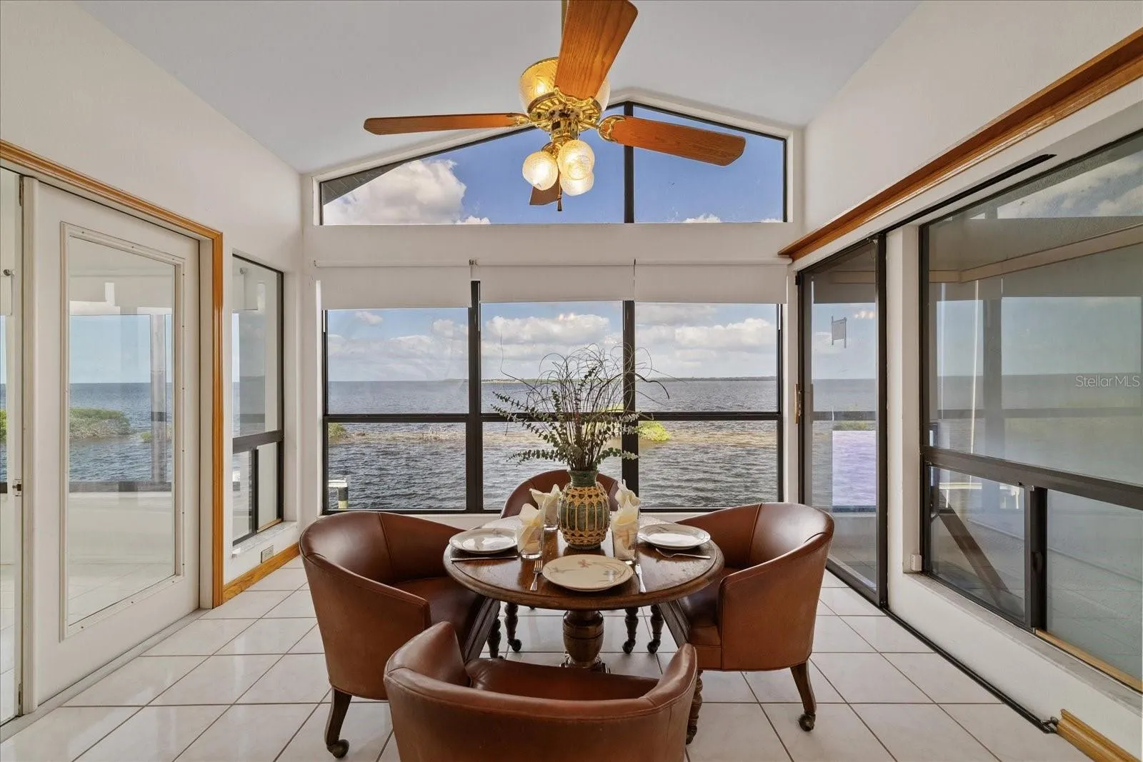 Dining nook