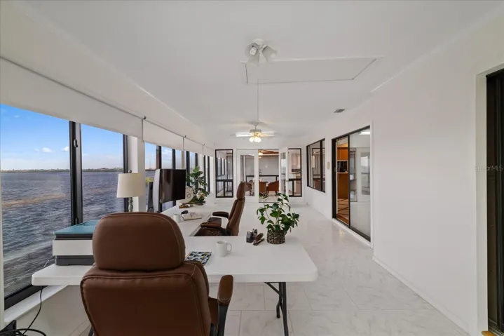 Multi-use Florida room