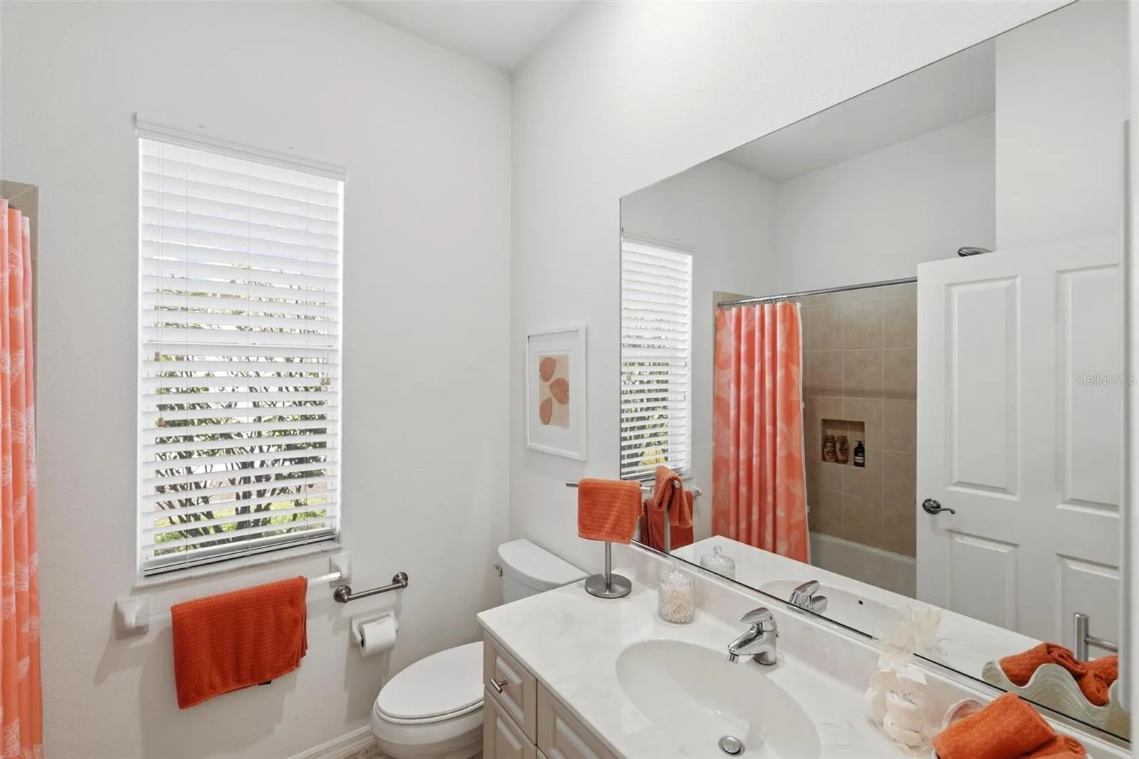 Guest bathroom with tub/shower combo