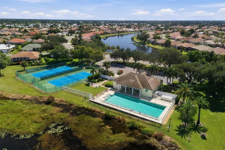 Lakes of Jacaranda Amenities Center