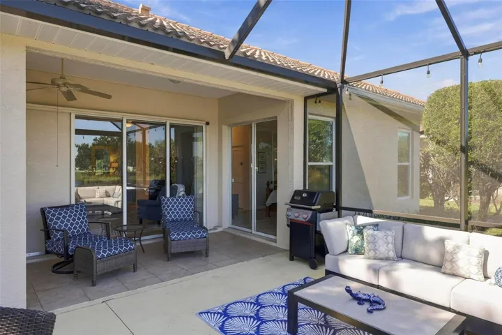 Covered area of lanai