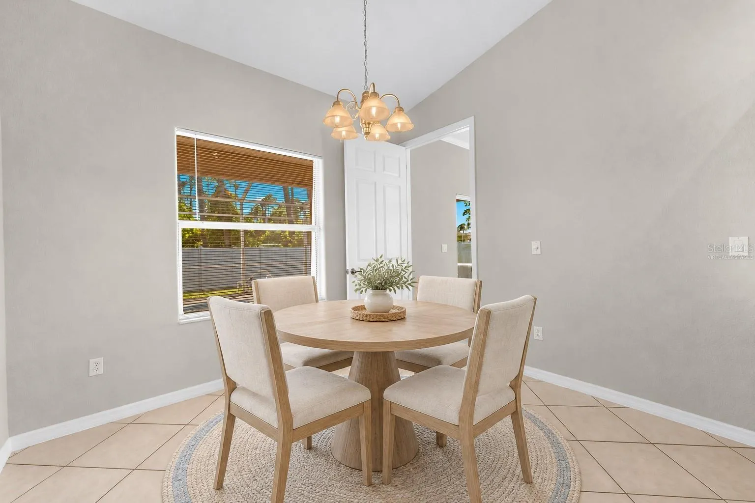 Virtually staged breakfast nook