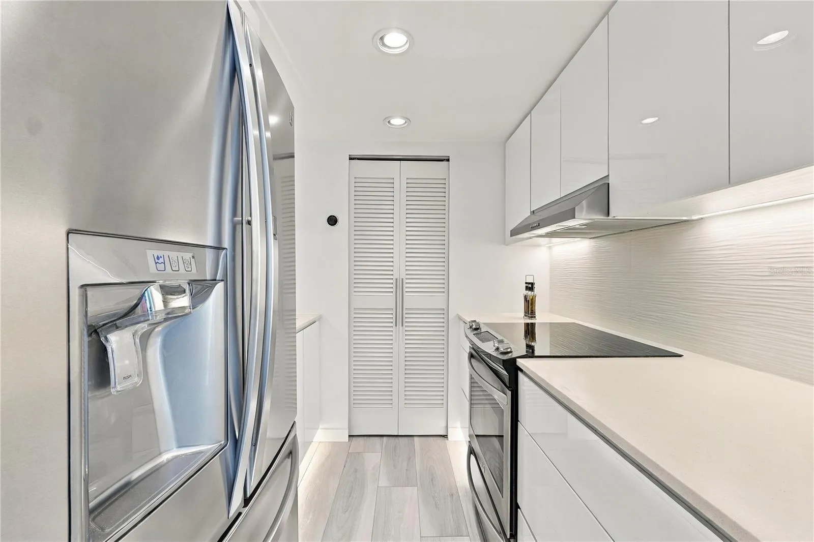 Fully equipped kitchen Fully equipped kitchen