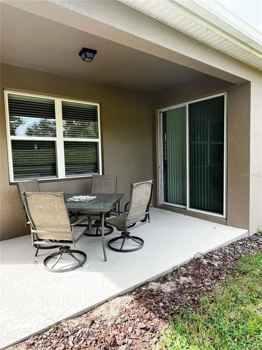 Rear Lanai