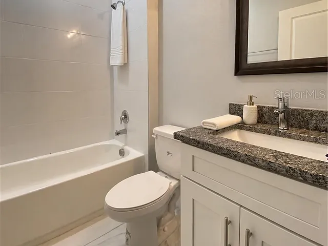 Virtually staged