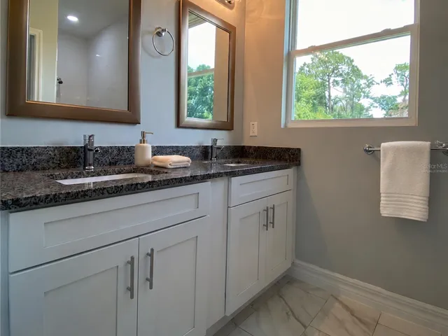 Virtually staged