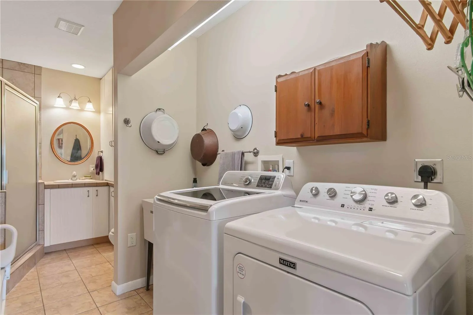 Primary bathroom / washer &amp; dryer