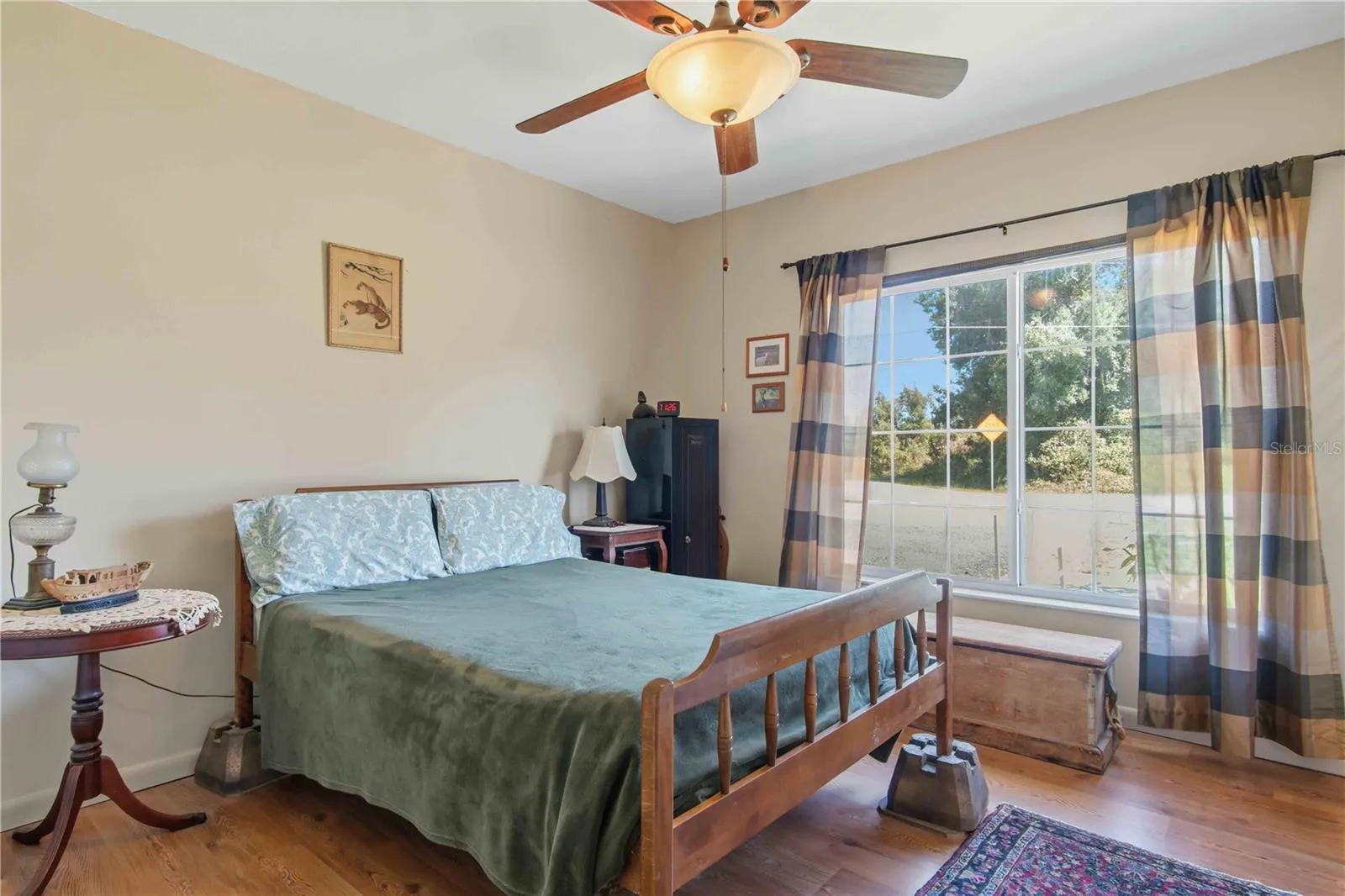 Guest bedroom #1