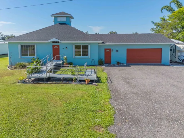 Front of 141 Summerset Dr