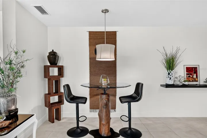 Kitchen/Breakfast Nook