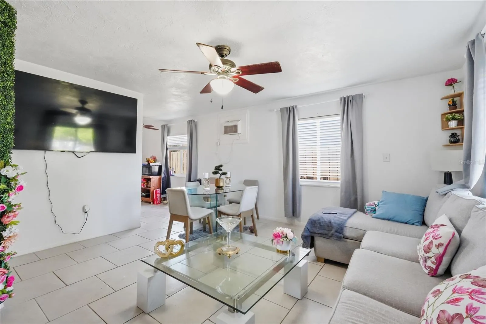 Living Room 2420