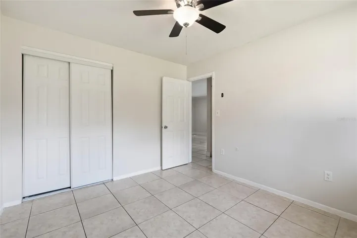 Bedroom 2418