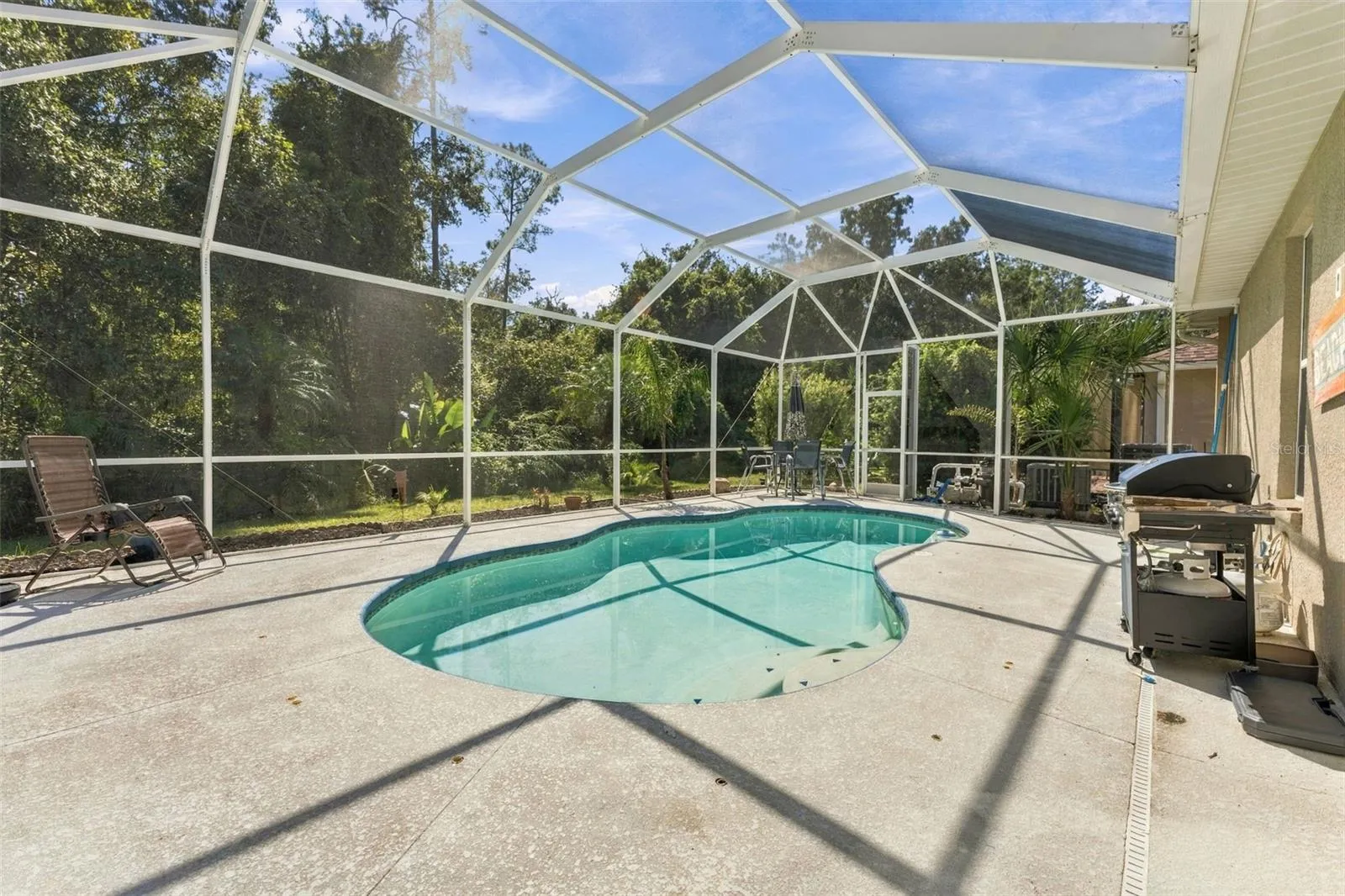 Private pool