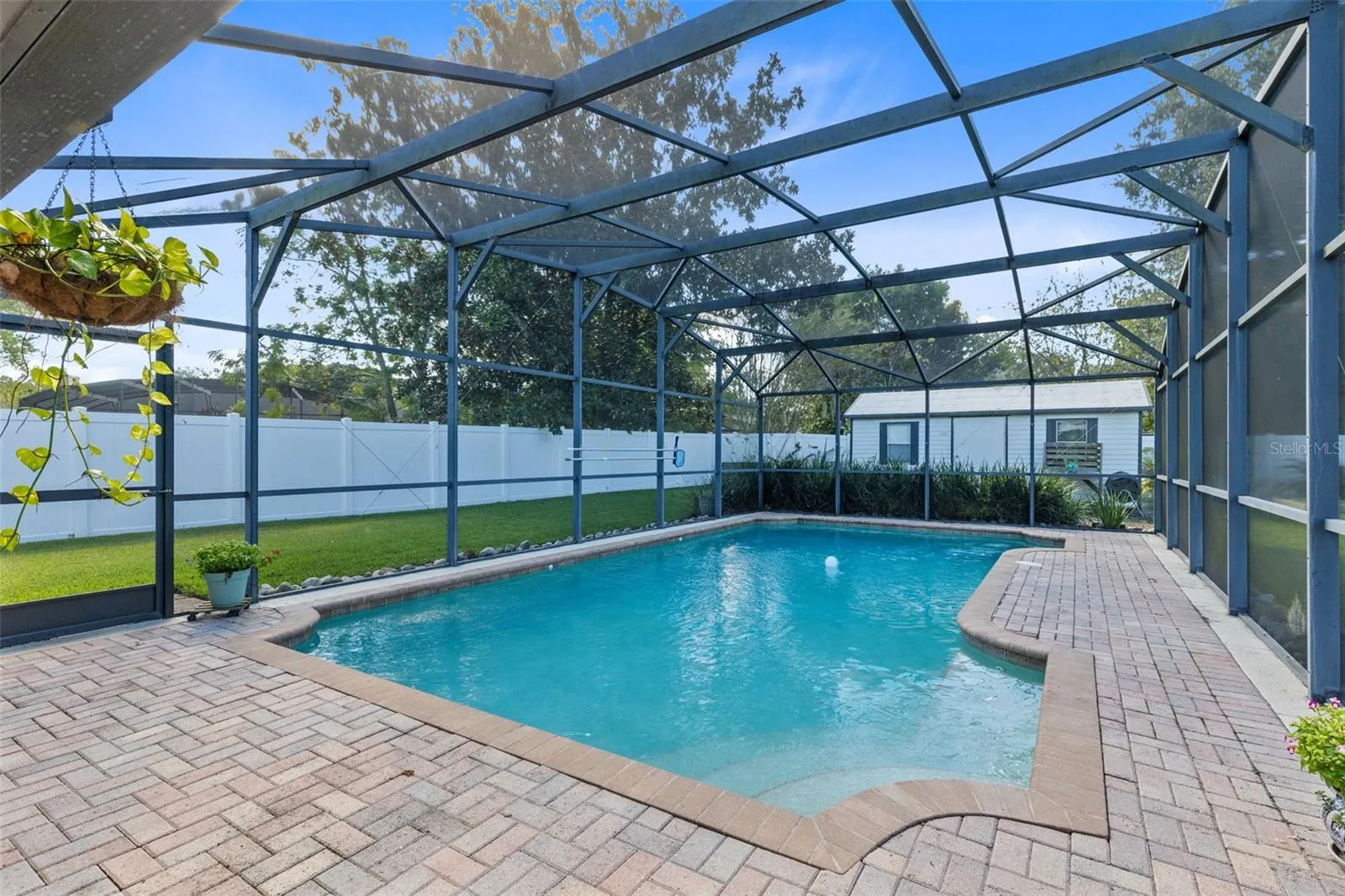 Screened in Lanai pool