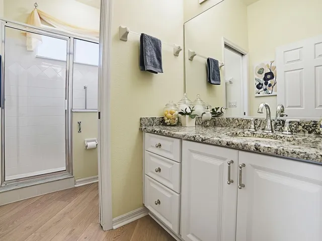 Guest bathroom with lots of storage