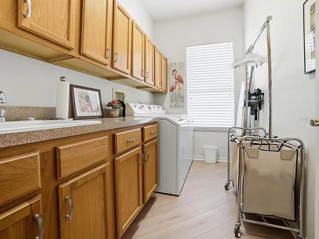 Laundry with storage